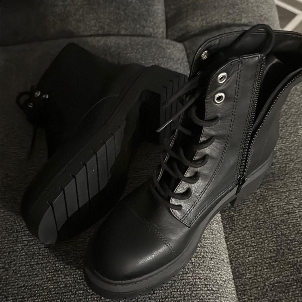 Black Leather Men's Boots